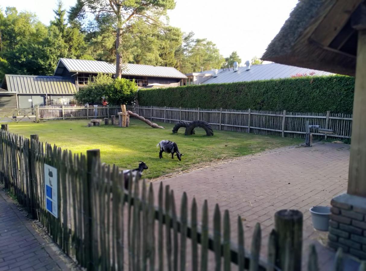 De Stamper - De Wije Werelt Villa Otterlo Luaran gambar
